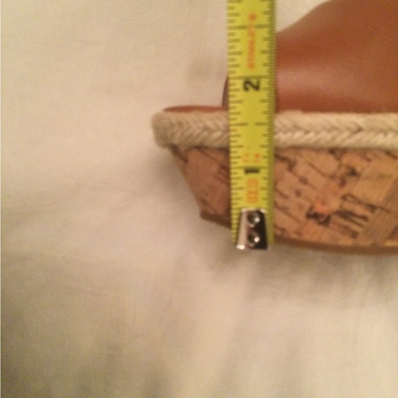 NIB Michael Michael Kors Axton leather two strap luggage wedge. Size 9. - Picture 12 of 12